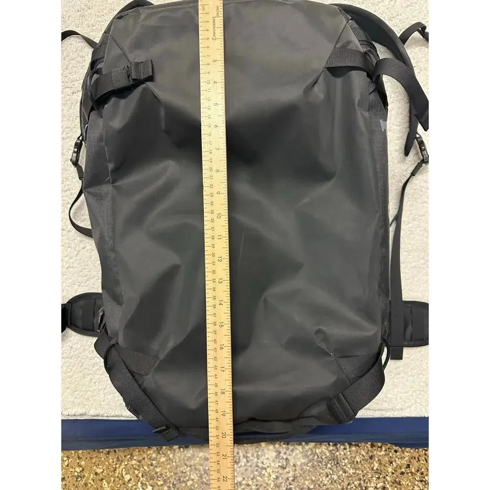 Patagonia Black Hole MLC 45L Convertible Backpack Carry On Travel Duffel Black